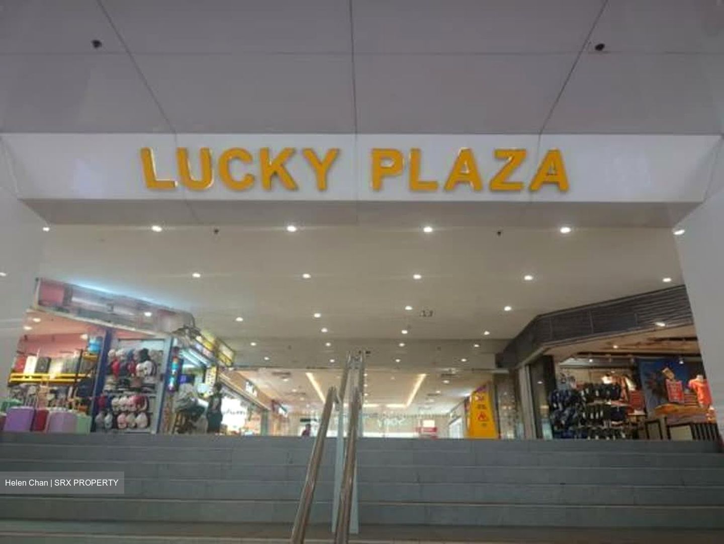 Lucky Plaza (D9), Retail #536731971